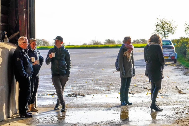 Rådgivning i lade hos landmand